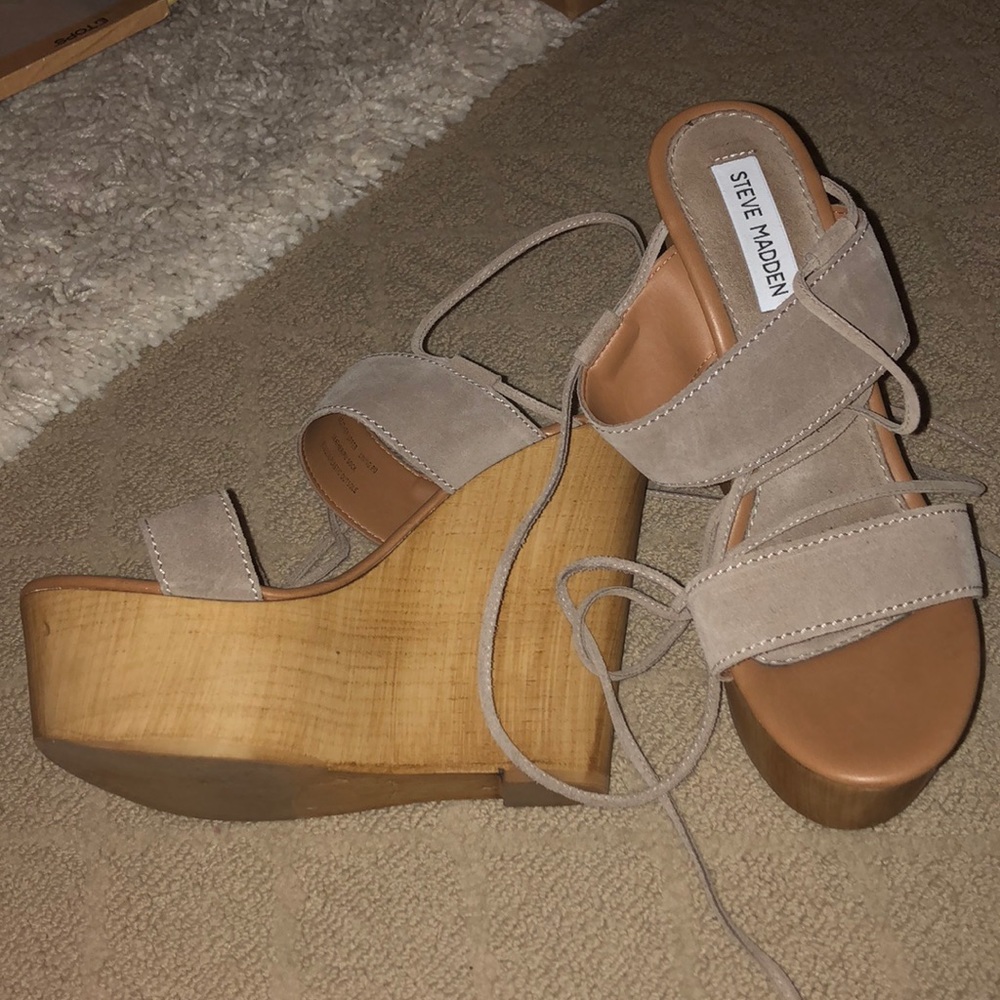 Steve Madden lace up wedges